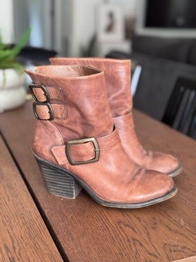 Lucky Brand Cognac Brown Leather Buckle Ankle Boots